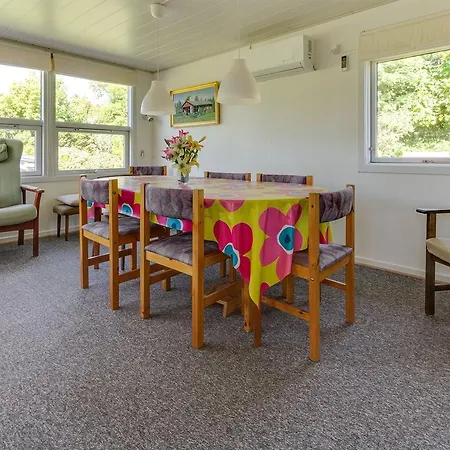 Two-bedroom Holiday In Tatil Evi *