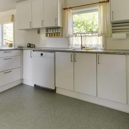 Two-bedroom Holiday In Hals