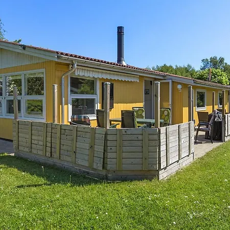 Two-bedroom Holiday In Hals